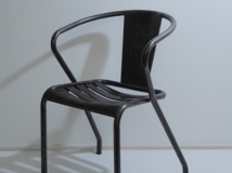 铁椅子设计
