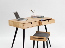 极简风格的家具设计橡木书桌作品