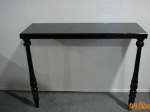 黑色桌子设计