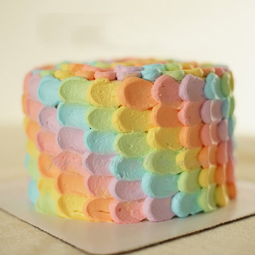清新彩虹墙创意蛋糕